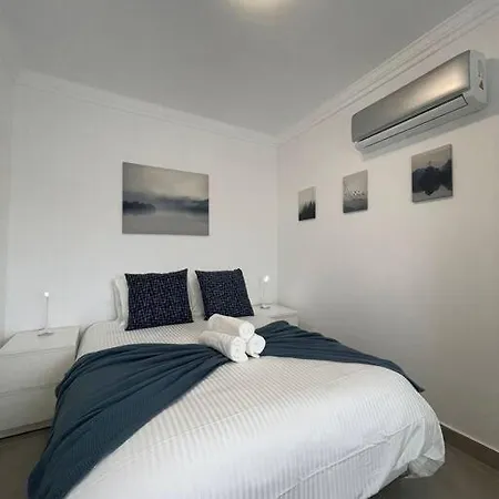 Διαμέρισμα Golden Breeze Holidays