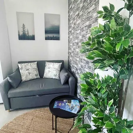 Golden Breeze Holidays * サグレス